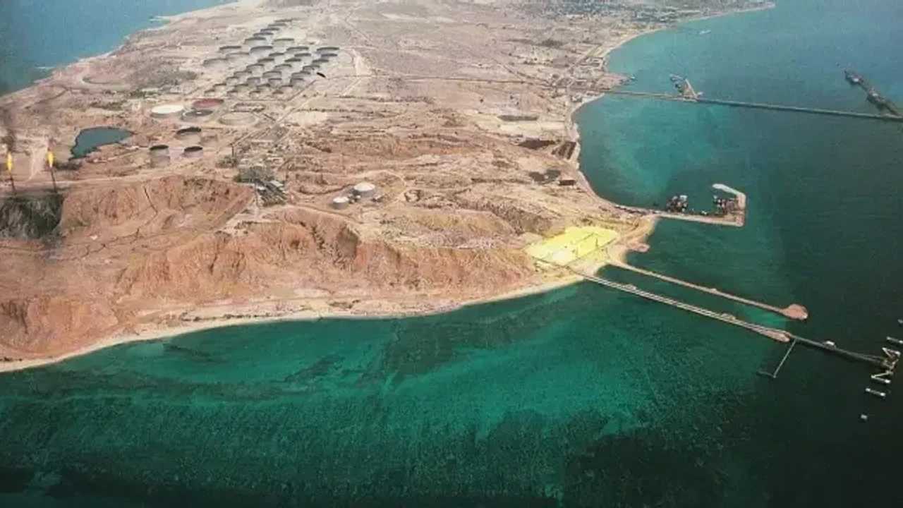 Les États-Unis examinent un plan pour prendre le contrôle de l'île iranienne Kharg