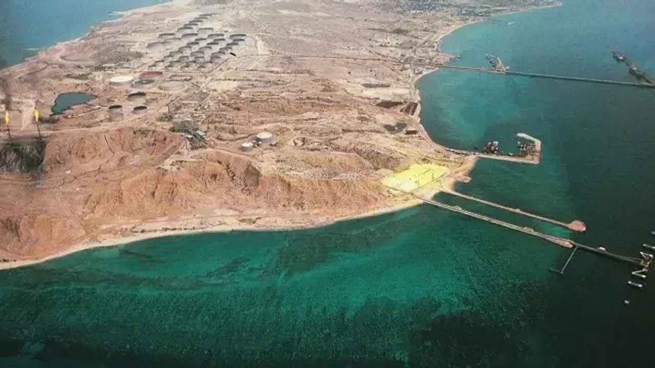 Les États-Unis examinent un plan pour prendre le contrôle de l'île iranienne Kharg