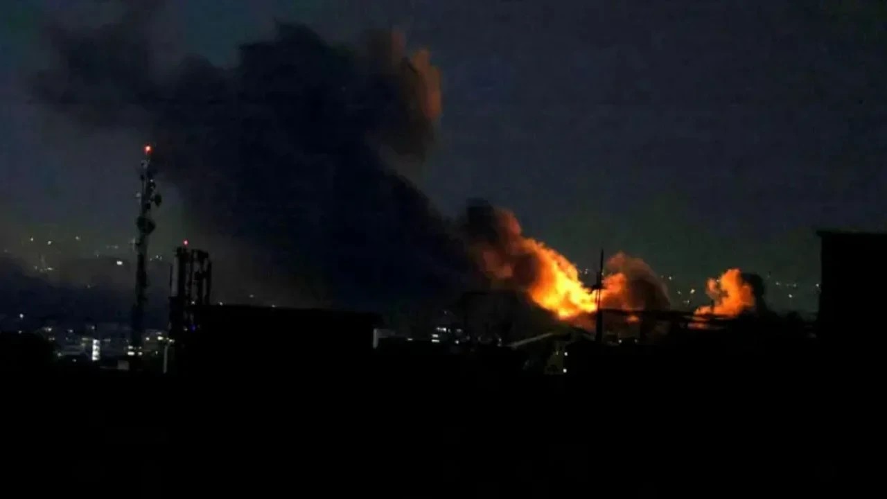 Les USA ont frappé de nombreuses cibles en Iran”/ Maison-Blanche: visées depuis longtemps