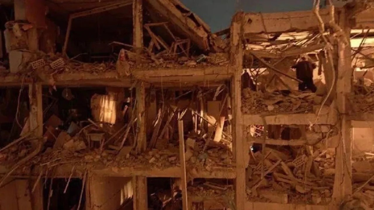 L'Iran frappe à nouveau Israël, le moment où une roquette tombe sur Arad