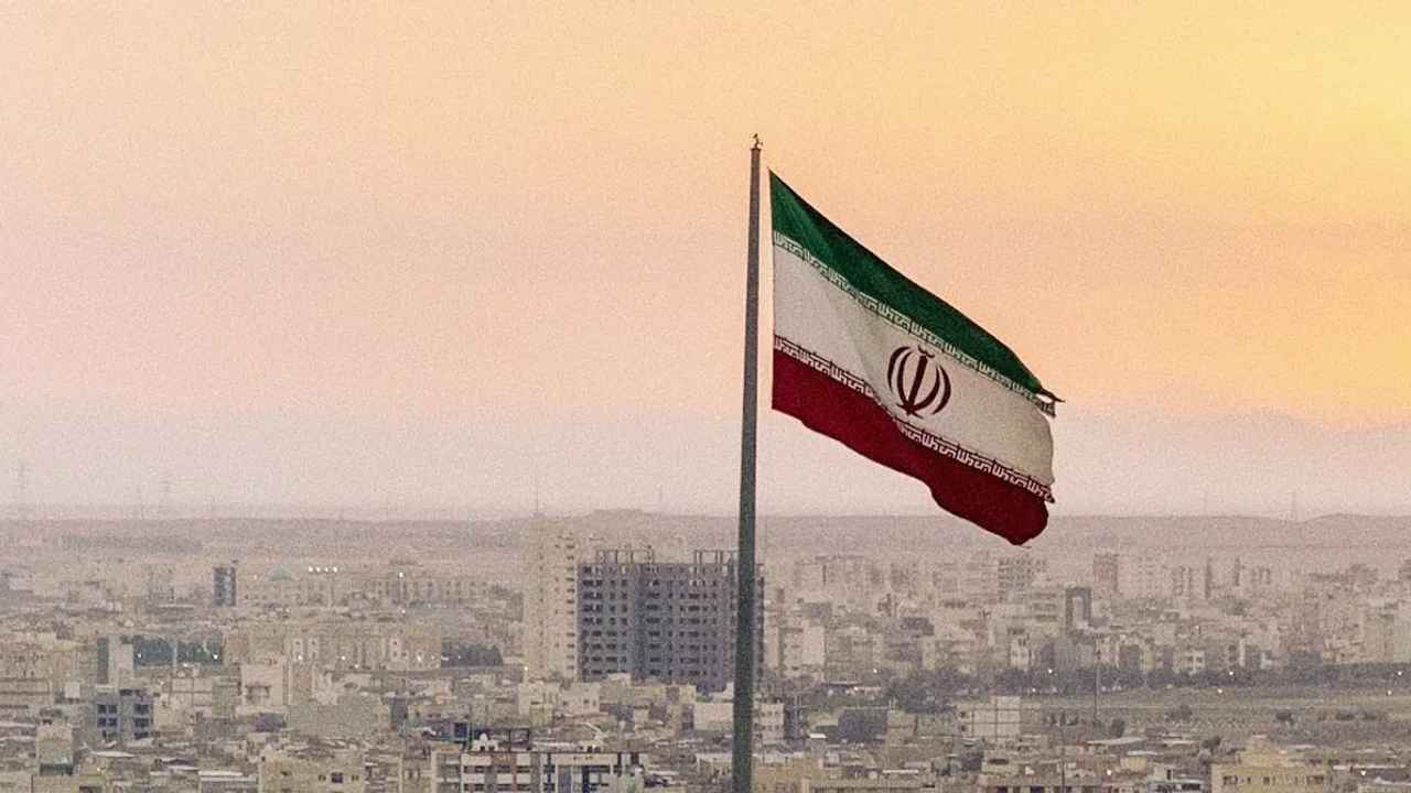 L'Iran menace de représailles après l'ultimatum de Trump