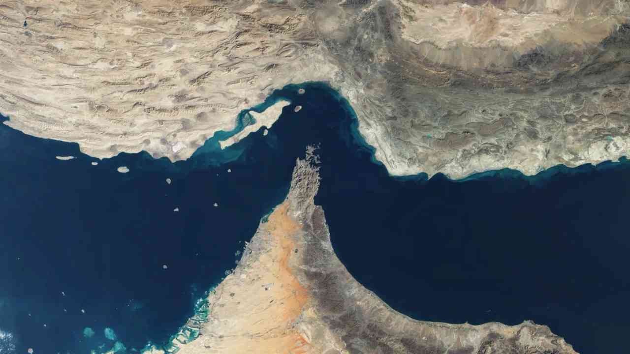 L'Iran répond à Trump : Ormuz fermé pour de bon si vous attaquez des centrales