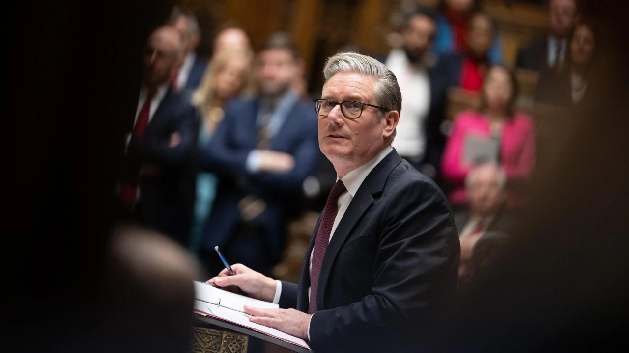 R.-U. inquiet de la guerre: Starmer convoque urgence sur l'impact économique