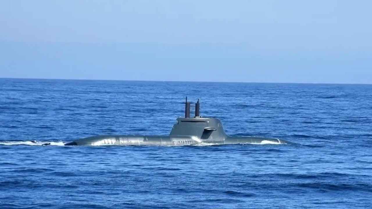 Un sous-marin nucléaire britannique arrive dans la mer d'Arabie