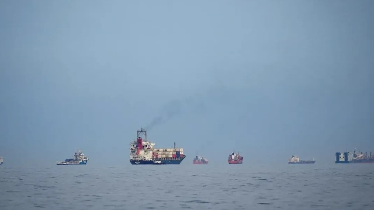 15 navires ont traversé le détroit d'Ormuz en 24 heures après autorisation iranienne