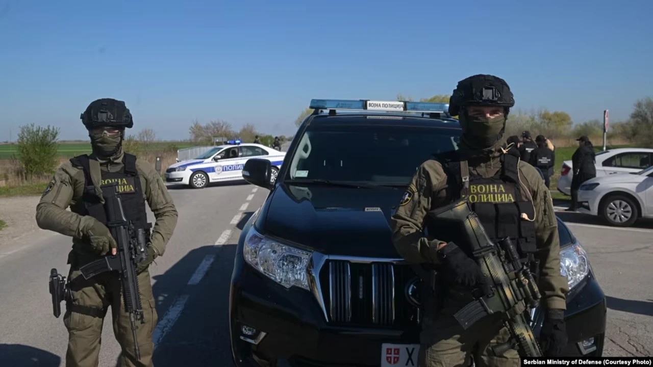 Des explosifs en Serbie attisent les tensions régionales, l'Ukraine nie toute implication