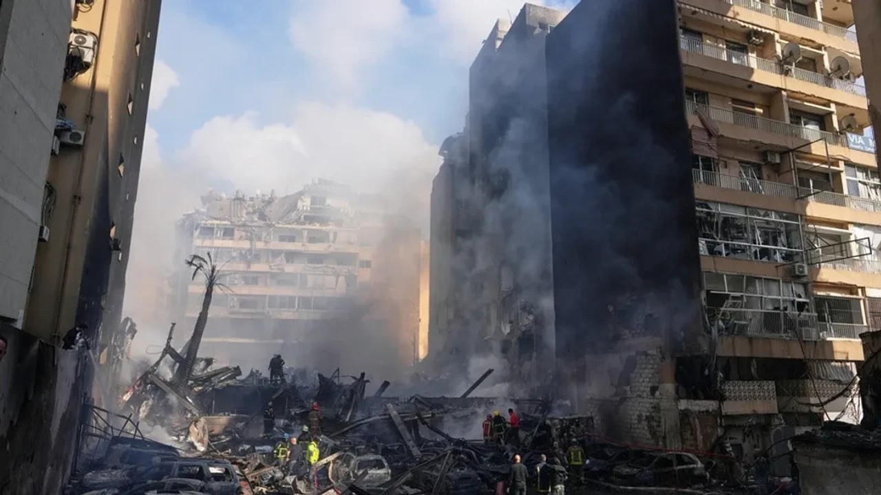 Israël a mené l'une des plus grandes frappes contre le Liban, touchant plus de 100 cibles