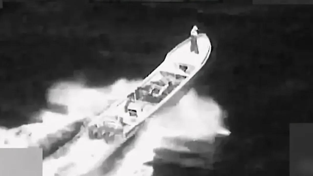 Les États-Unis frappent un navire soupçonné de drogue dans les Caraïbes, trois tués