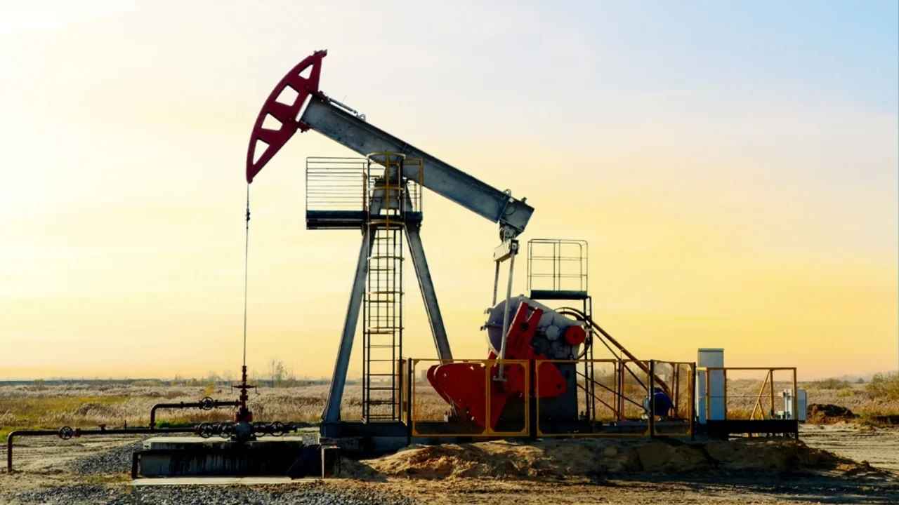 Marchés mondiaux: la baisse du prix du pétrole se poursuit après l'accord USA-Iran