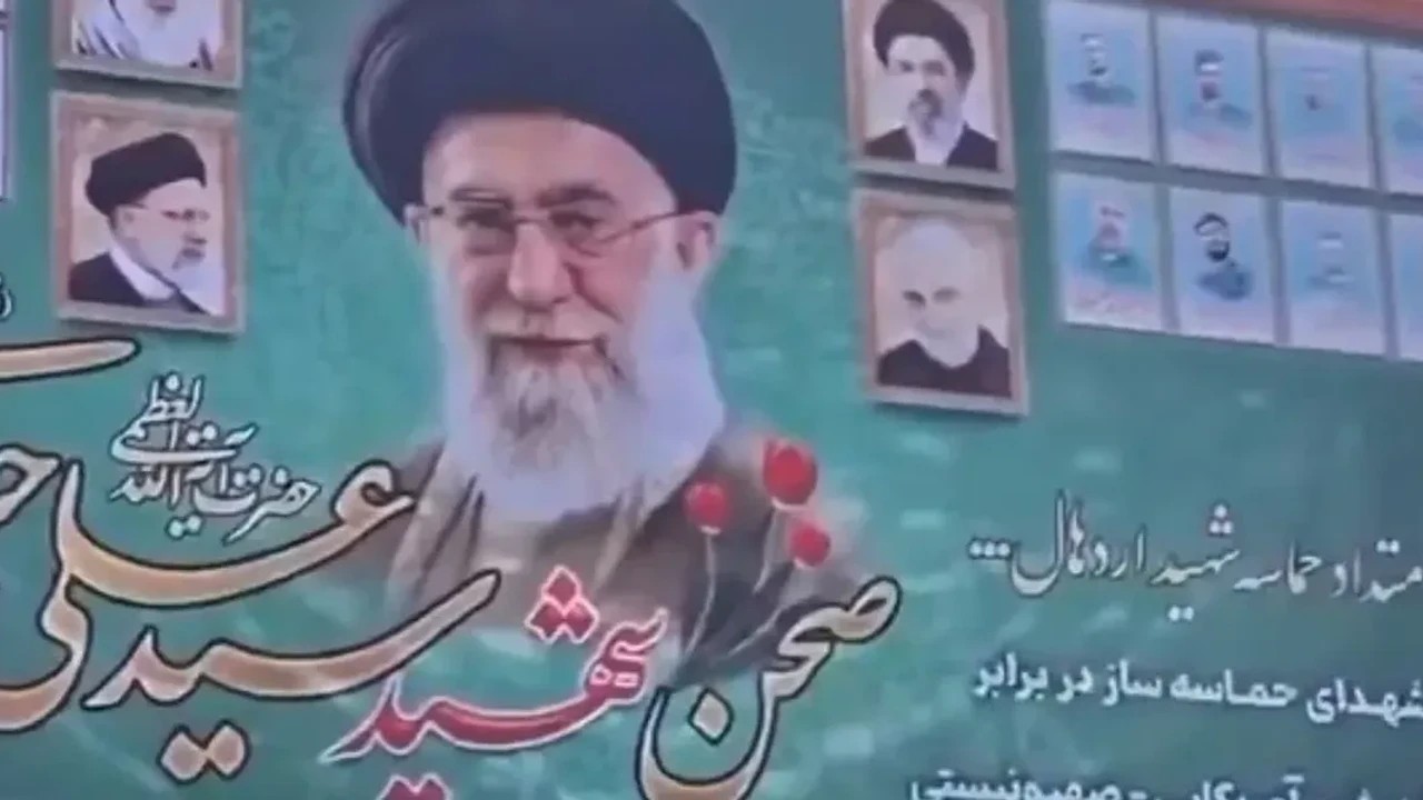 Mojtaba Khamenei est-il mort ? Il apparaît sur la fresque des martyrs en Iran