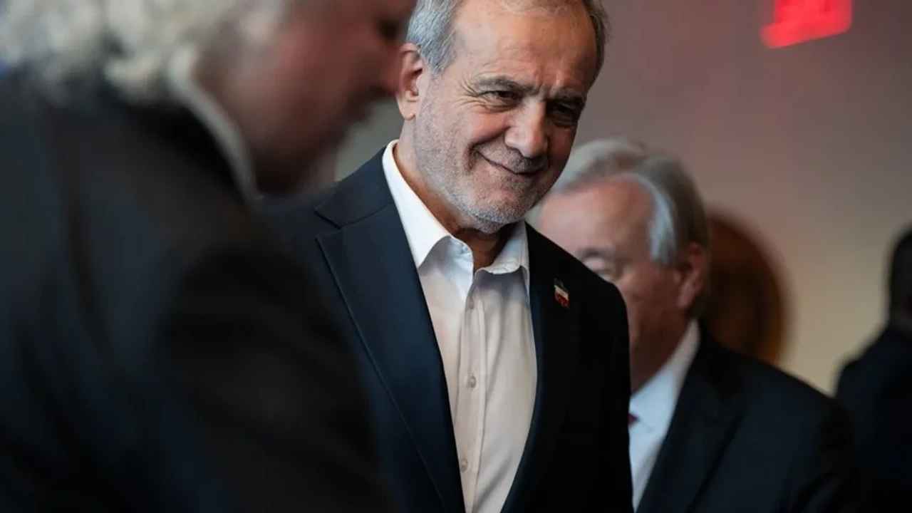 Pezeshkian dit que lui et 14 millions d'Iraniens sont prêts à «sacrifier leur vie»