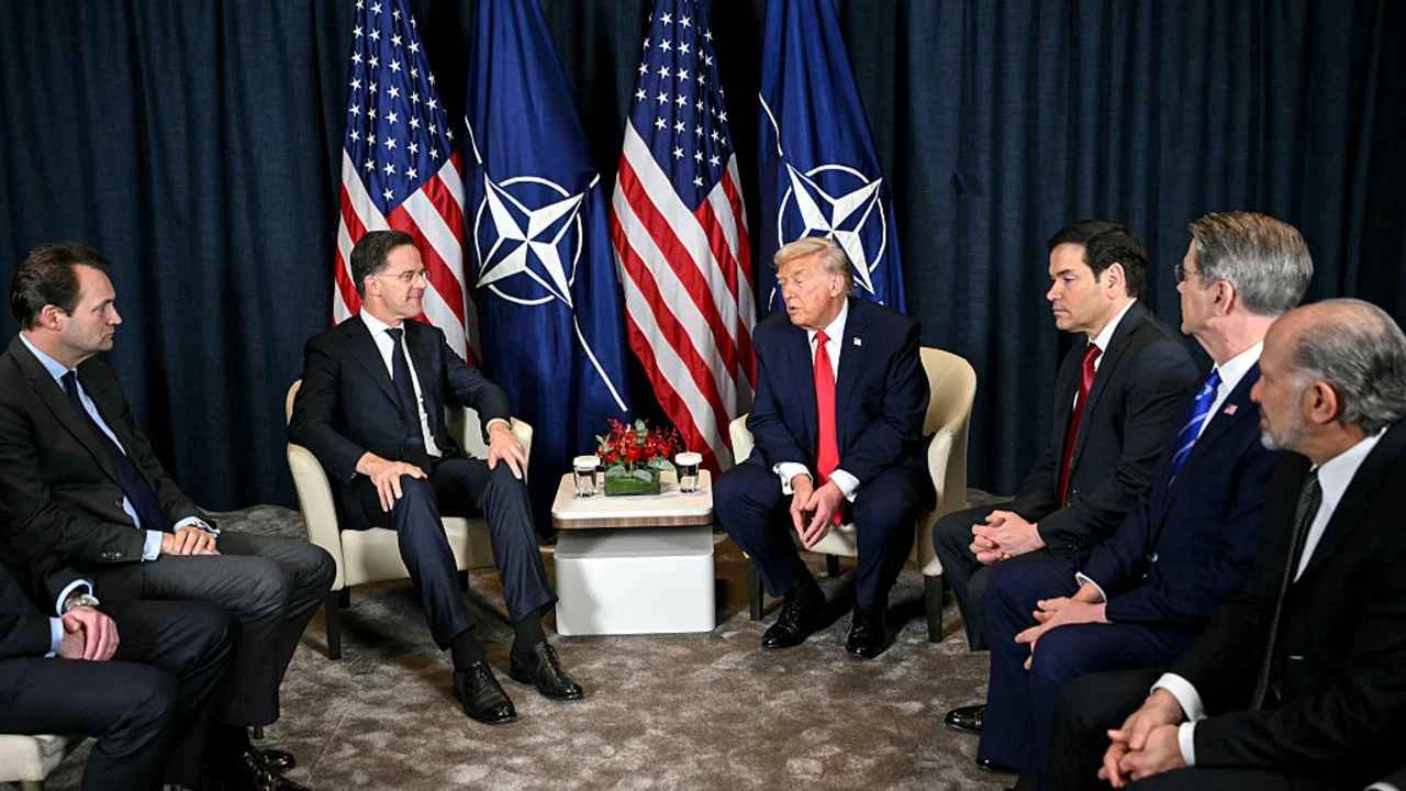Trump « menace » l'OTAN, WSJ : retirera les troupes des pays qui ne l'ont pas aidé!