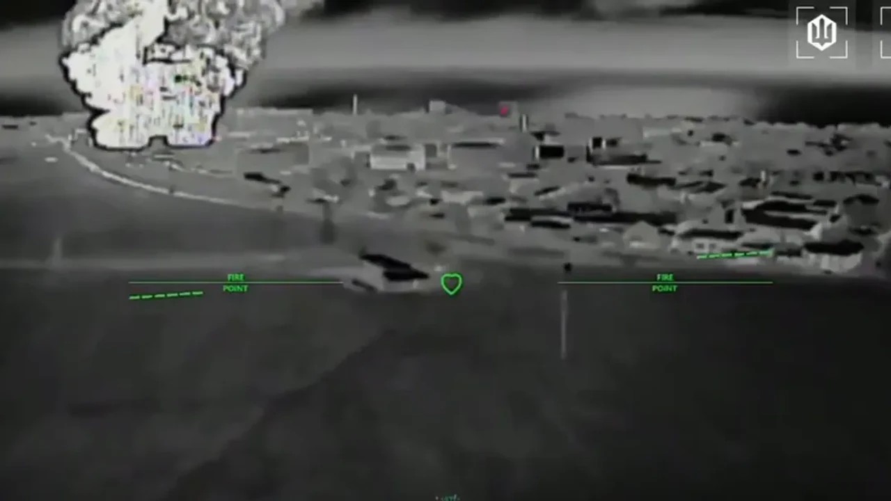 Attaques par drones en Russie: dépôts de carburant et un pétrolier touchés