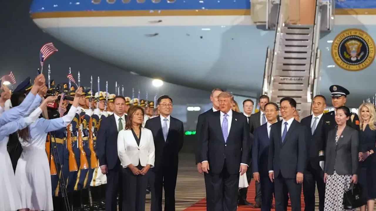 La délégation américaine jette les cadeaux de la Chine avant de retourner aux États-Unis