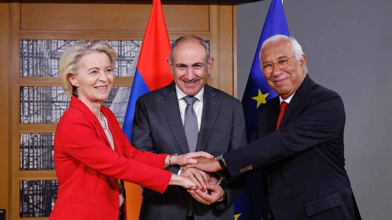 L'approche de l'Arménie avec l'UE « rend fou » Poutine. Moscou retire son ambassadeur d'Erevan