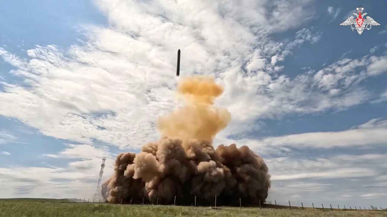 Portée 35 000 km, la Russie dévoile le missile qui défie toute défense mondiale