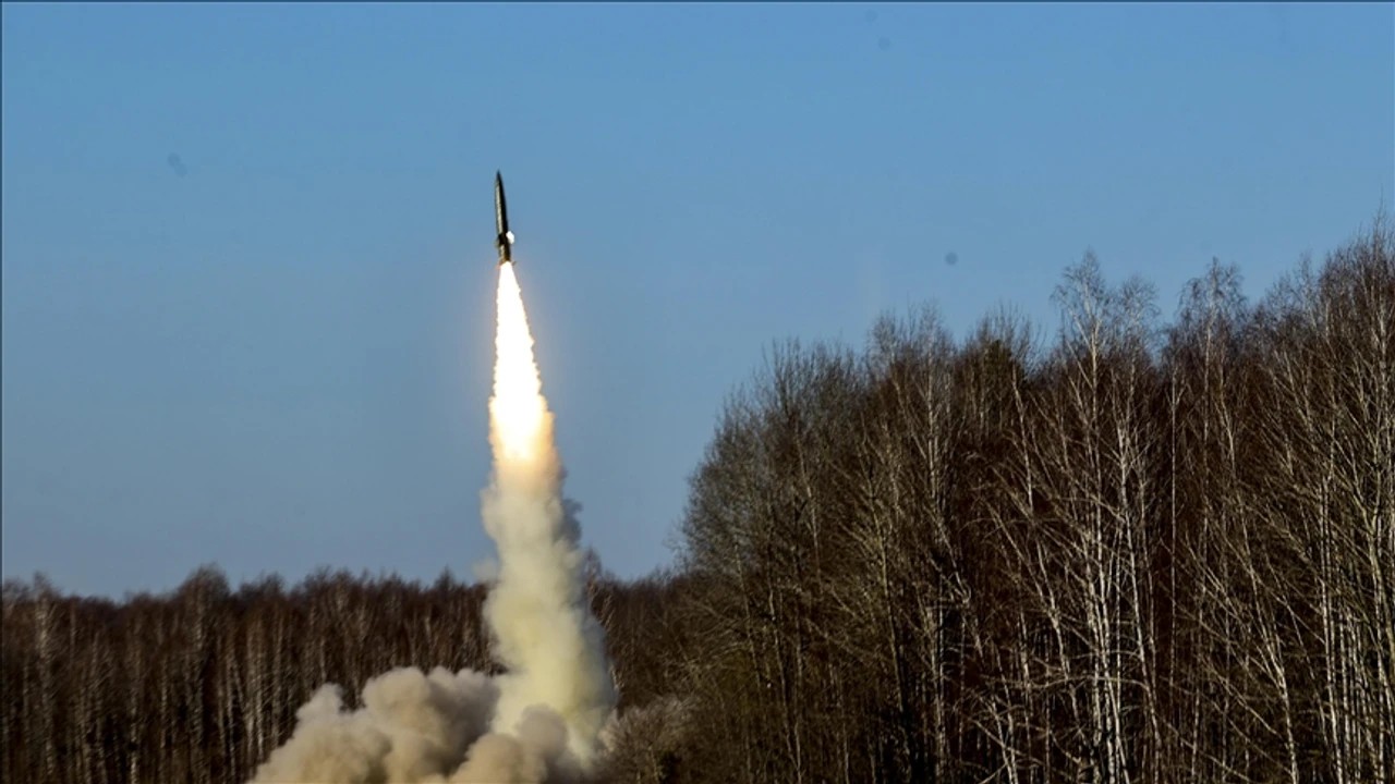 Poutine sort les missiles Oreshnik, Russie prête à un assaut massif / Zelensky indique où frappera