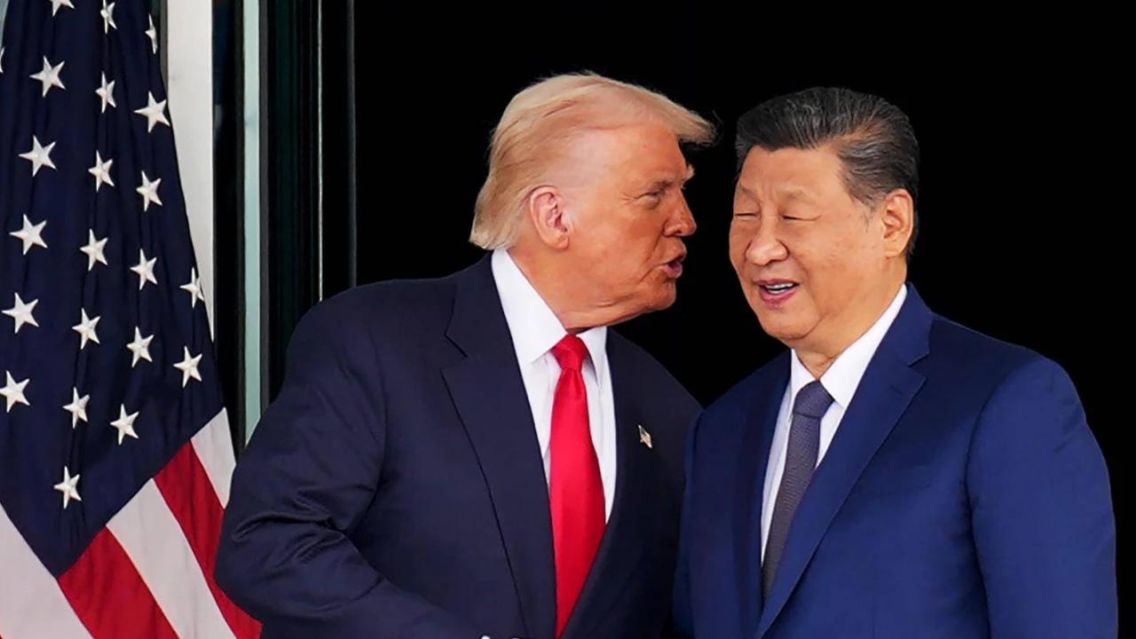 Touché par la guerre avec l'Iran, Trump part en Chine en quête d'une victoire