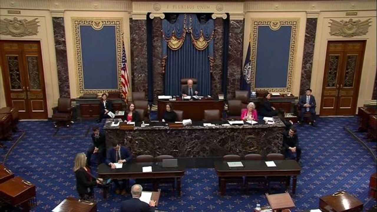 Trump reste «maître de la guerre» / La tentative de limiter le président échoue