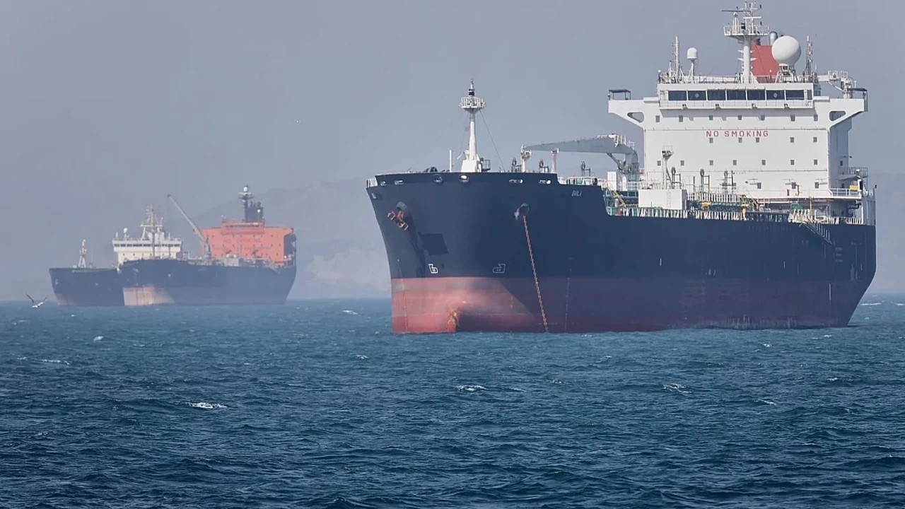Une 'étincelle' suffit à faire monter les prix: pétrole >100 USD, USA-Iran, guerre à Hormuz