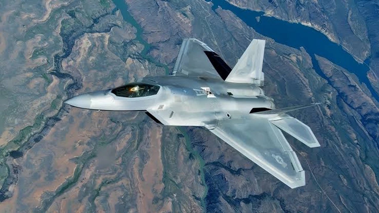 «500 avions américains ont décollé d'Italie pour attaquer l'Iran», choque le chef de l'OTAN