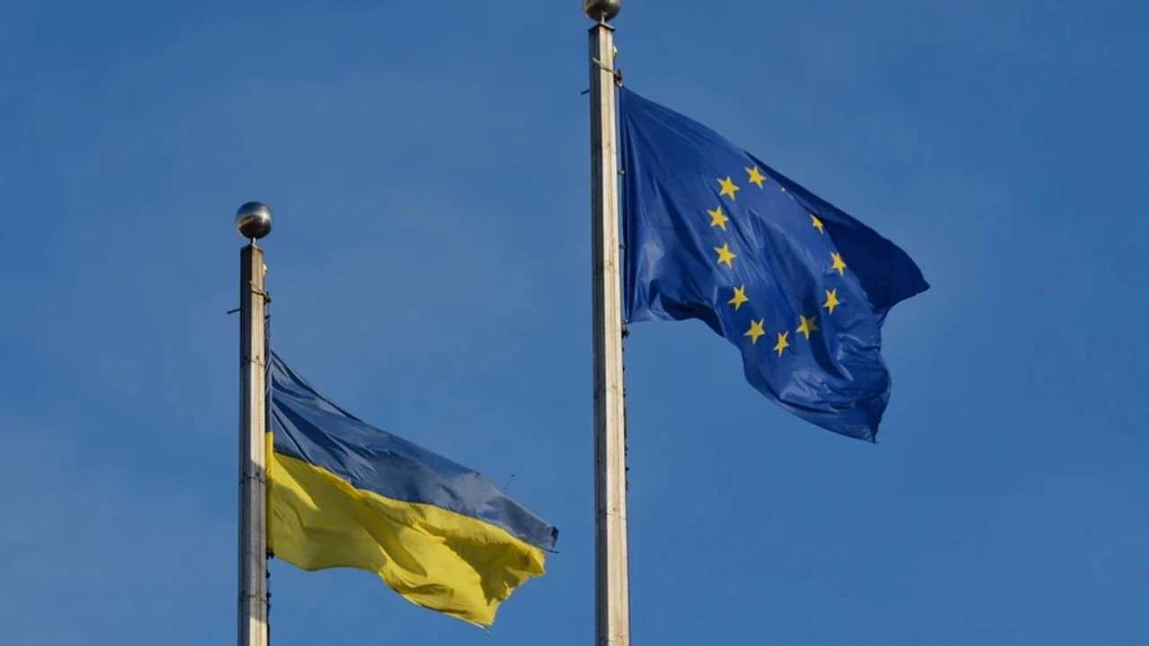 Adhésion rapide de l'Ukraine à l'UE / Zelenski : garantie pour l'avenir de l'Europe