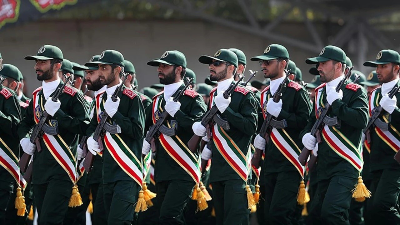 Cellule en Iran visant à attaquer ses voisins / la Garde révolutionnaire étend son influence