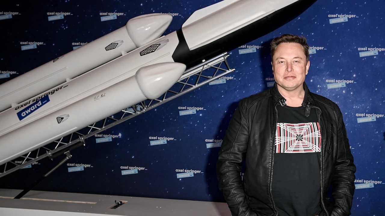 Elon Musk devient le premier trillionnaire au monde, voici sa fortune