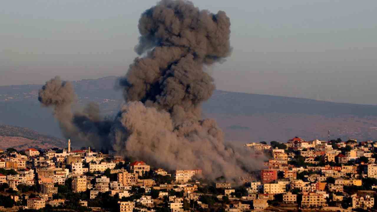 Hezbollah lance des roquettes sur Israël / l'accord par les États‑Unis « à l'épreuve »