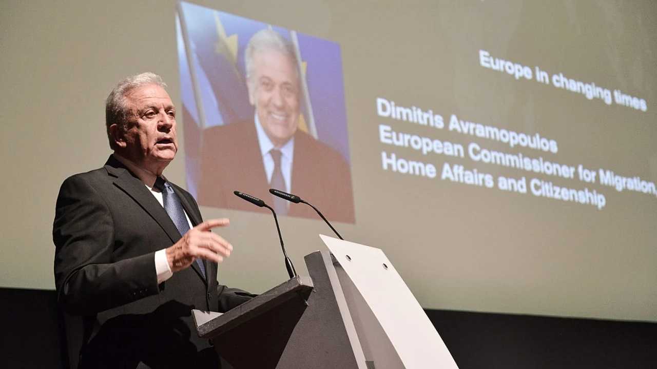 Mandat d'arrêt pour Avramopoulos/«Qatargate» : la Belgique accuse un député grec de corruption