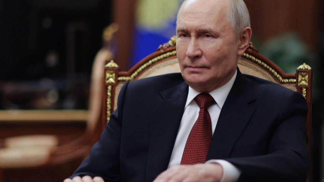 Poutine ne recule pas / L'Ukraine doit renoncer à l'est si elle veut la paix avec la Russie