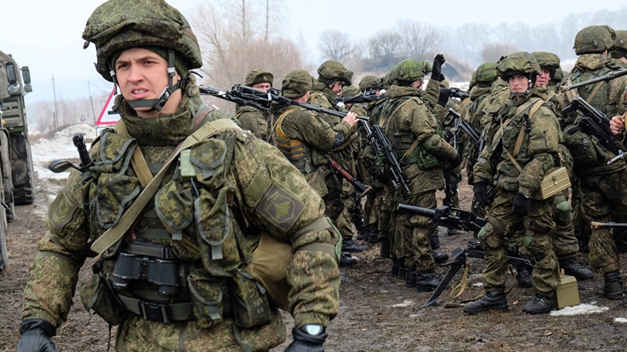 Poutine perd 1 000 soldats par jour / Ukraine attaque avec des drones IA, bilan sombre de la guerre