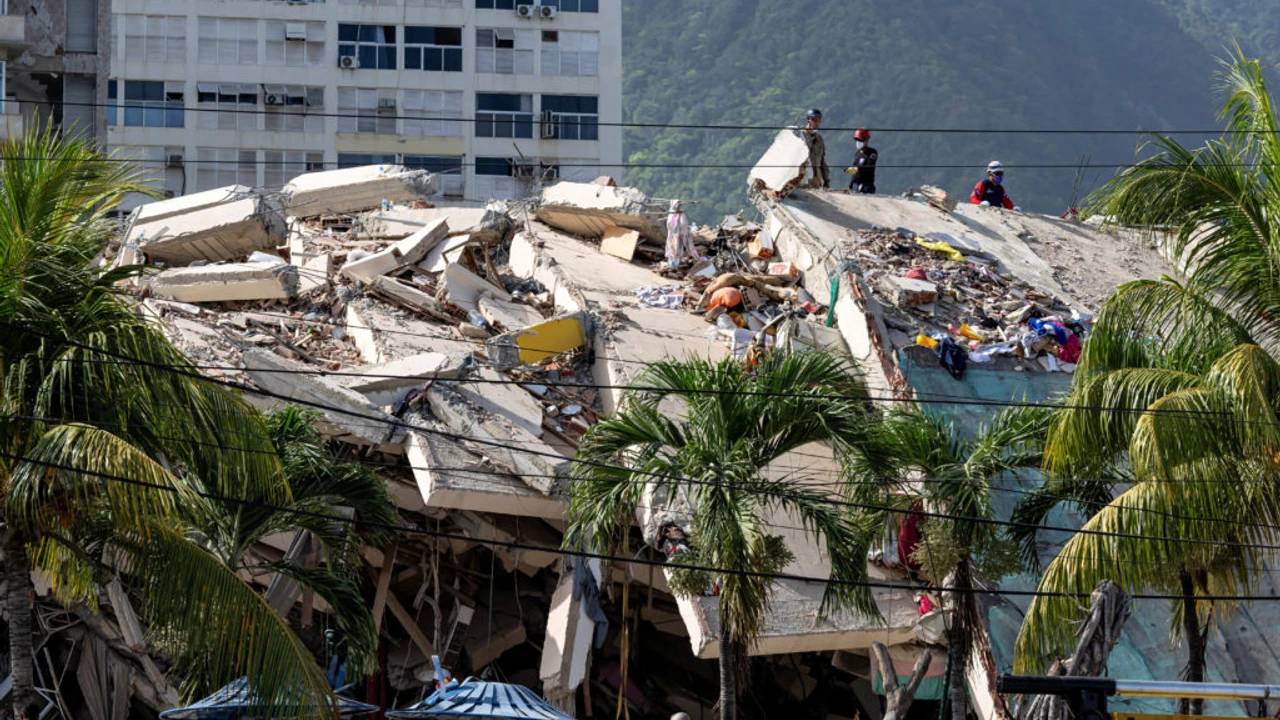 Venezuela, 1450 victimes. Mère avec nourrisson et un garçon de 11 ans tirés vivants des décombres