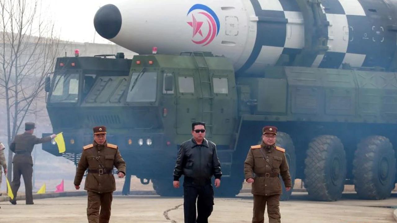 Kim Jong Un: 57 bombes nucléaires / Corée du Sud 'corrige' Trump: environ 120