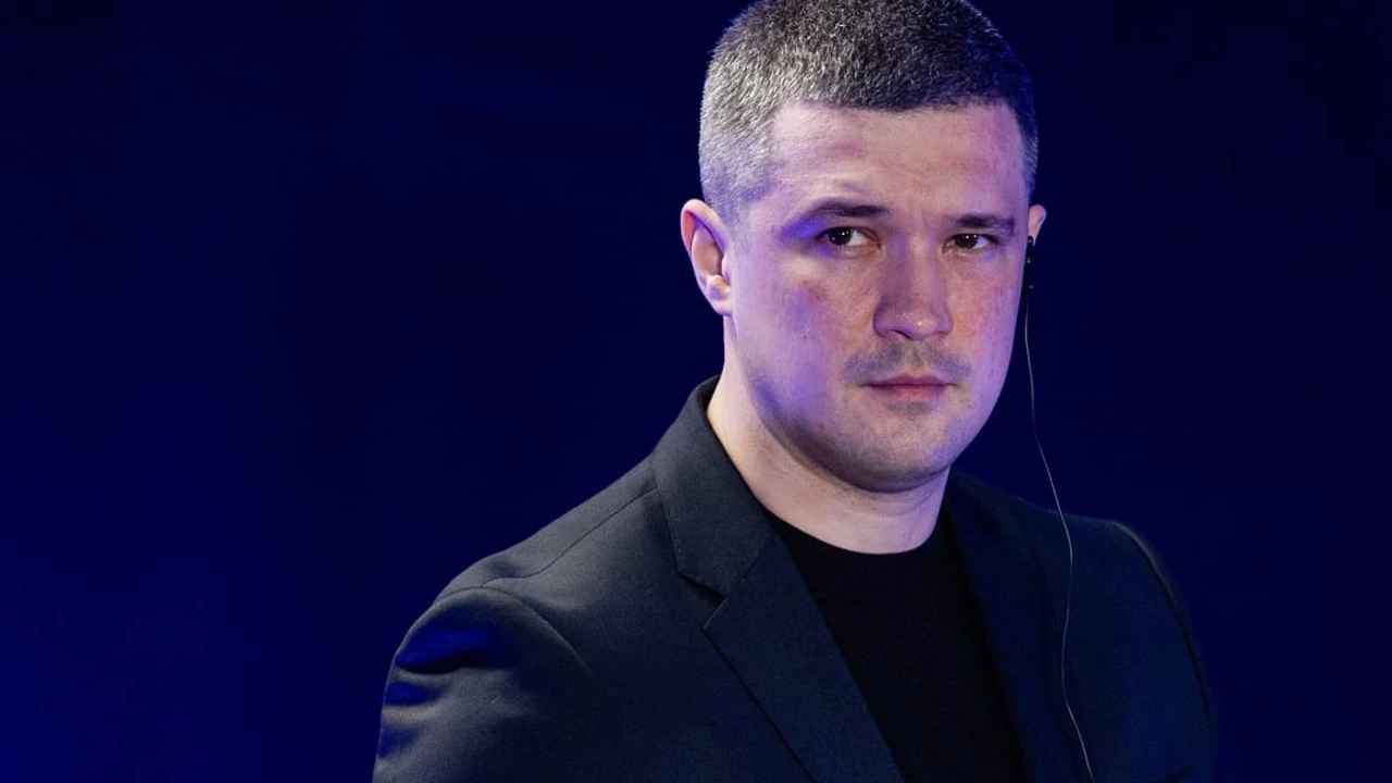 Le ministre limogé défie Zelensky / Demande des élections présidentielles en temps de guerre