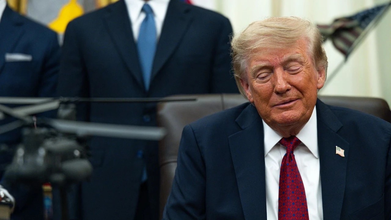 «Appelons-le détroit de Trump», le président américain «envahit» l'Iran, renomme Hormuz