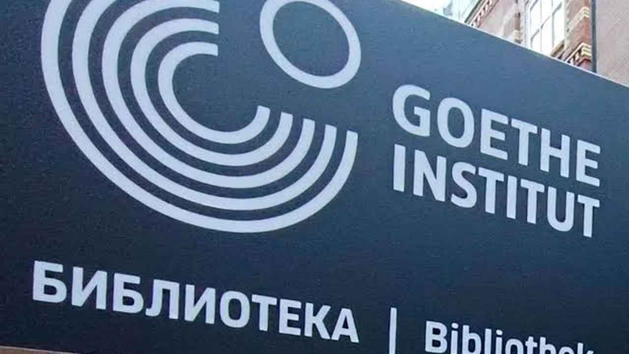 L'Allemagne accuse la Russie de l'attaque, Moscou riposte: fermeture des instituts Goethe
