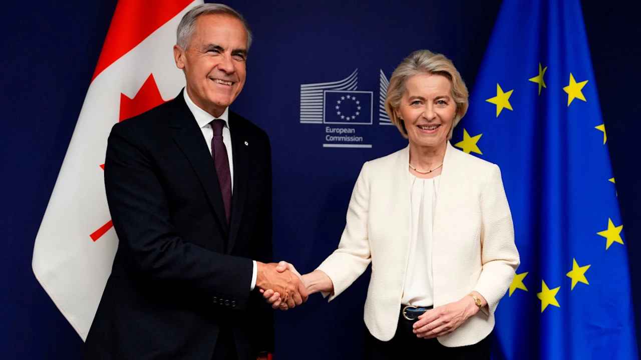 Le Canada 'accepté' dans l'UE / Von der Leyen ouvre les portes: membre associé