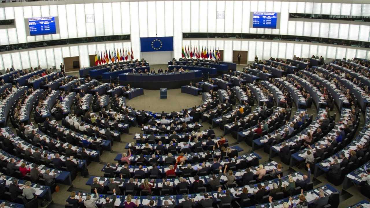 L'UE se prépare à l'élargissement. Kos parle des nouveaux membres — focus sur deux directions