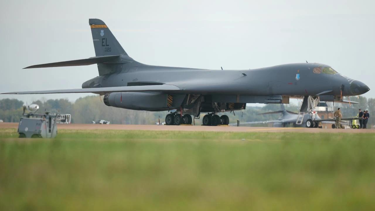 États-Unis retirent bombardiers de Grande-Bretagne / «Nouvelles menaces», B-1 quittent une base RAF