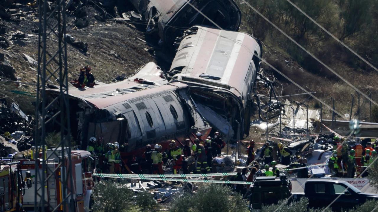 L'Espagne décrète trois jours de deuil : collision de trains attribuée au système informatique !