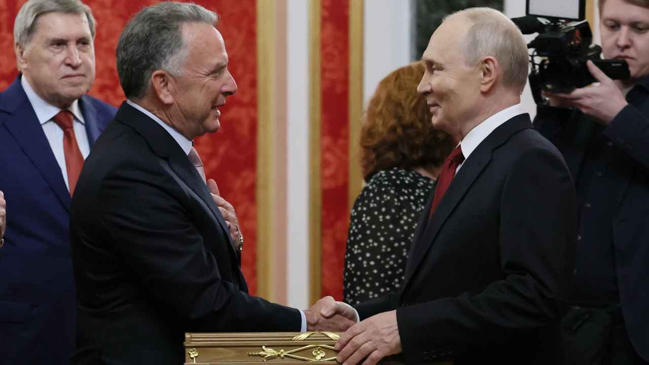 L'homme de Trump rencontre Poutine; Witkoff à Saint-Pétersbourg parle de l'Ukraine
