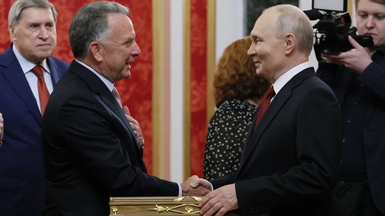 L'homme de Trump rencontre Poutine; Witkoff à Saint-Pétersbourg parle de l'Ukraine