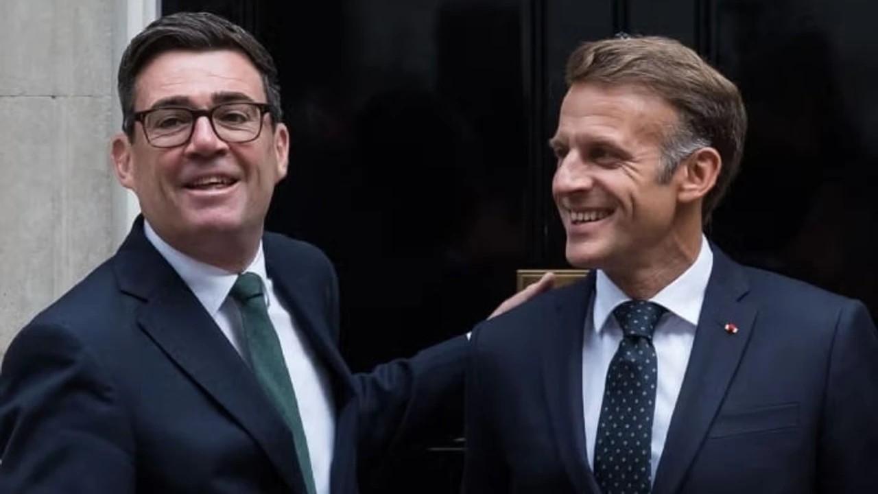Macron : L'Angleterre reviendra dans l'UE / Président : Je salue les positions de Burnham