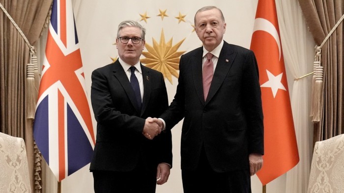 La Turquie achète 20 avions de combat Typhoon, renforce sa puissance