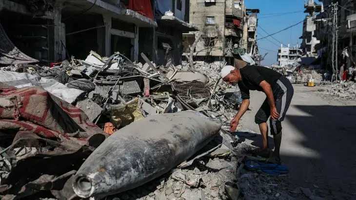 En «guerre» même avec les ruines / Le Hamas retrouve et remet le corps d’un otage israélien