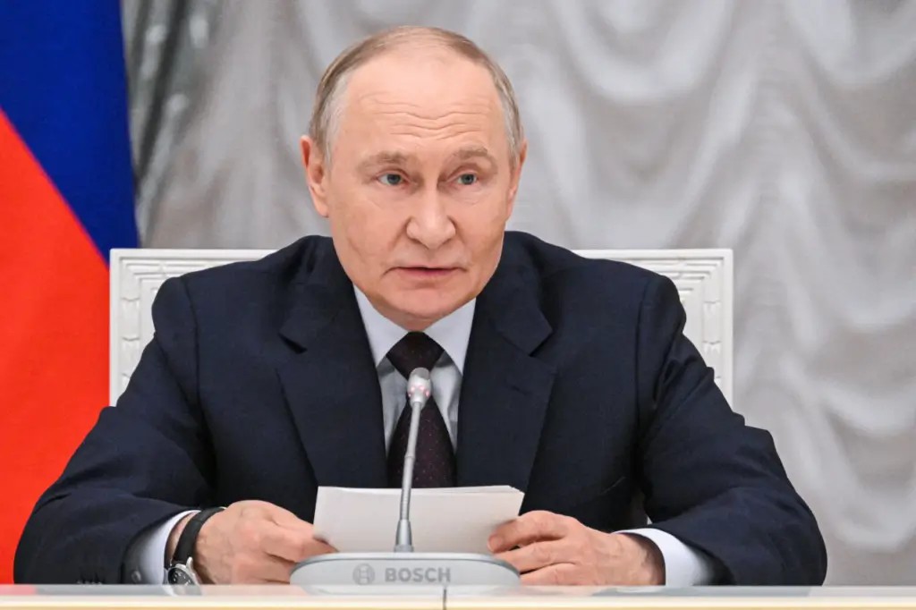 La Russie punit même les «fidèles», vive confrontation au Kremlin