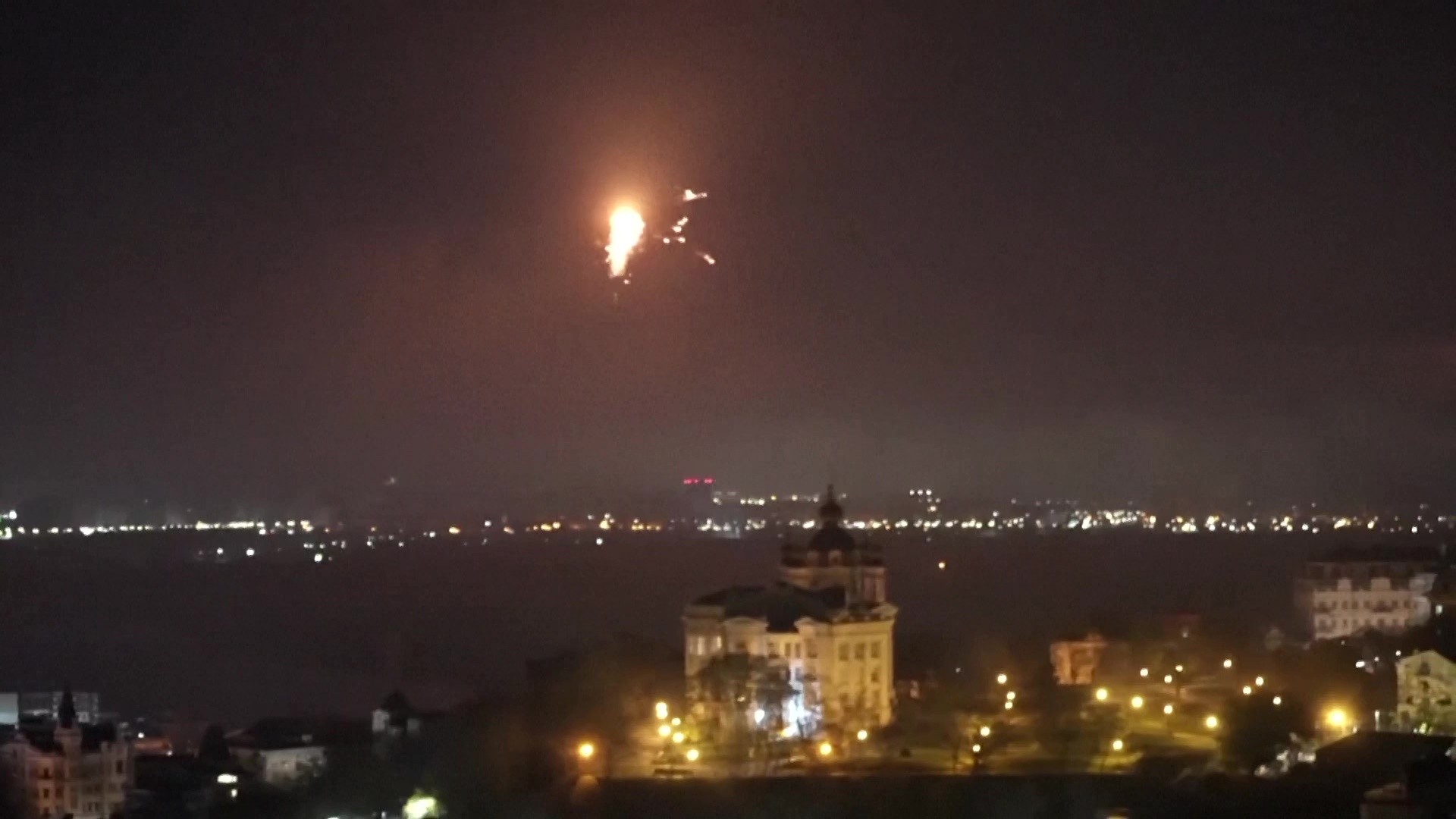 La Russie frappe “chaque quartier” de Kiev; des incendies éclatent dans toute la capitale d'Ukraine