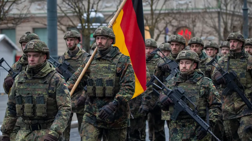 Allemagne, plan secret de guerre — rédigé par 12 officiers supérieurs, près de 800 000 soldats