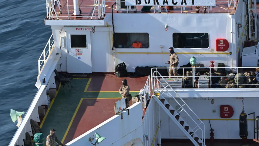 Drones, sabotage, surveillance : quand Moscou joue à la bataille navale hybride